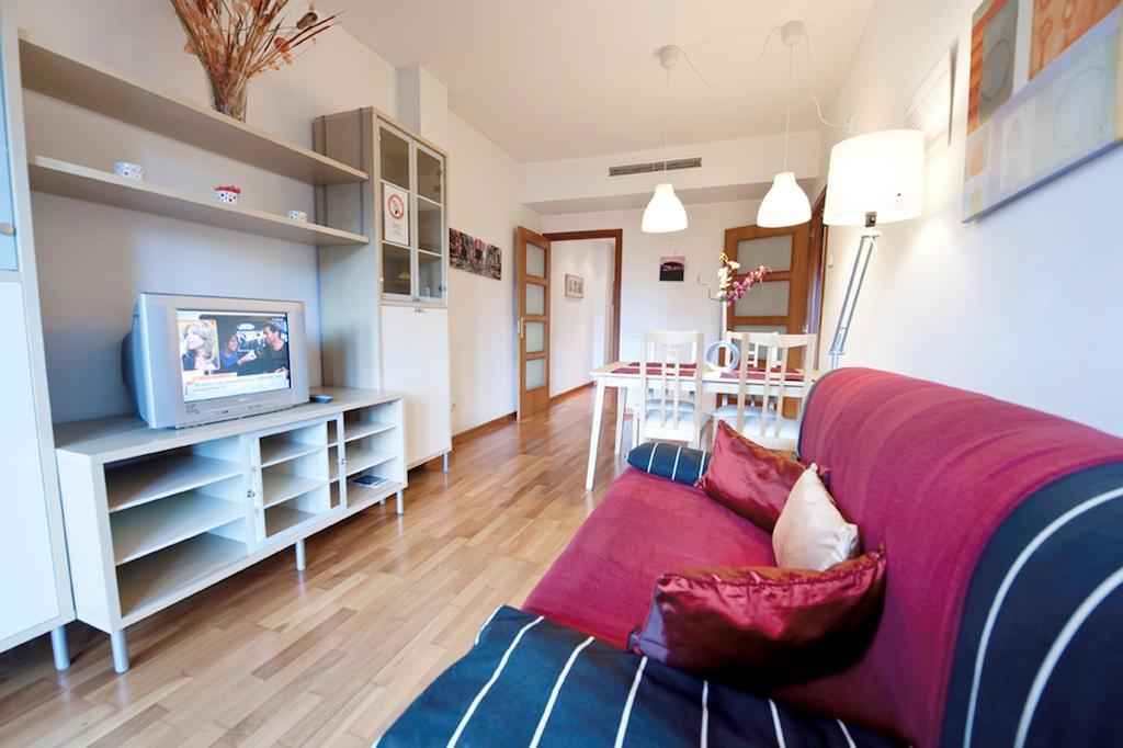 Diagonal Residence Apartments Барселона Стая снимка