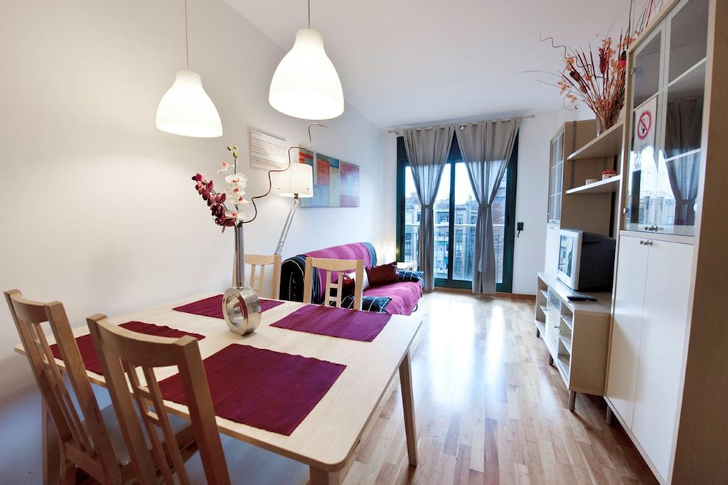 Diagonal Residence Apartments Барселона Стая снимка